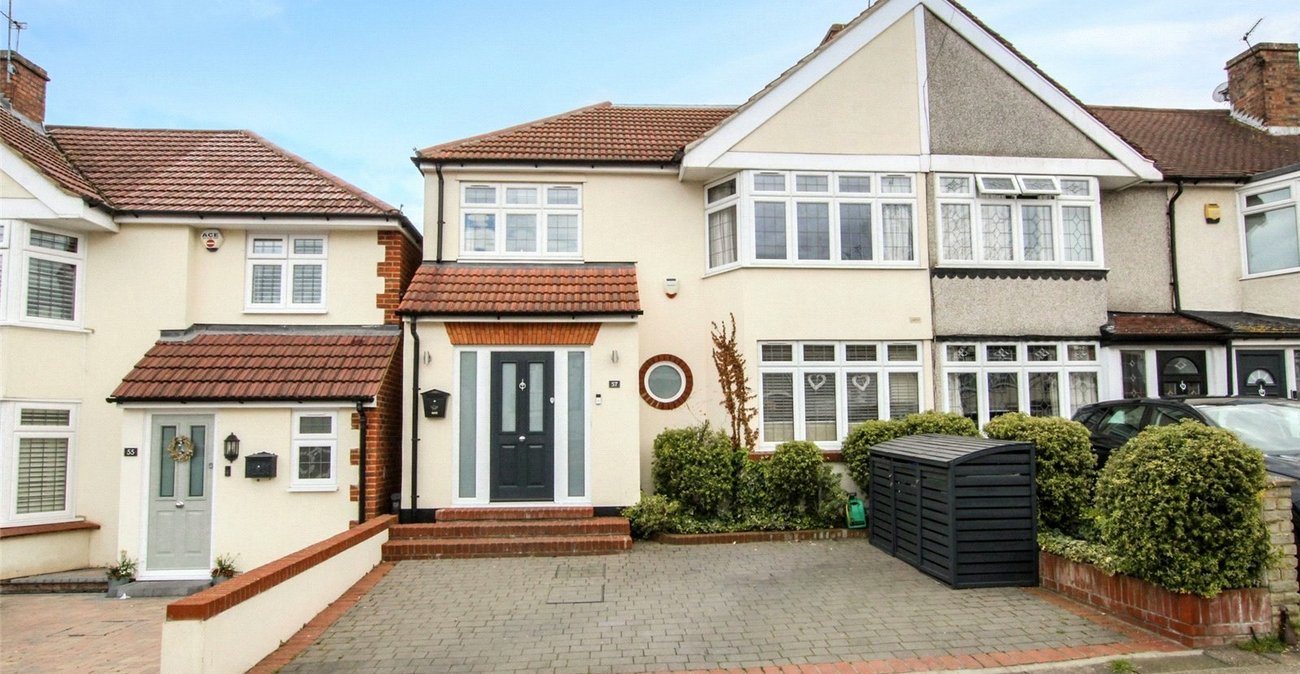 4 bedroom house for sale in Sidcup | Robinson Jackson