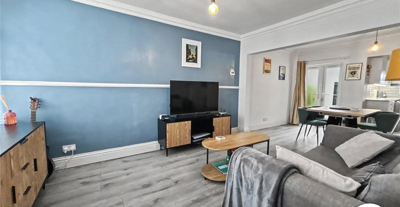 2 bedroom house for sale in Sidcup | Robinson Jackson