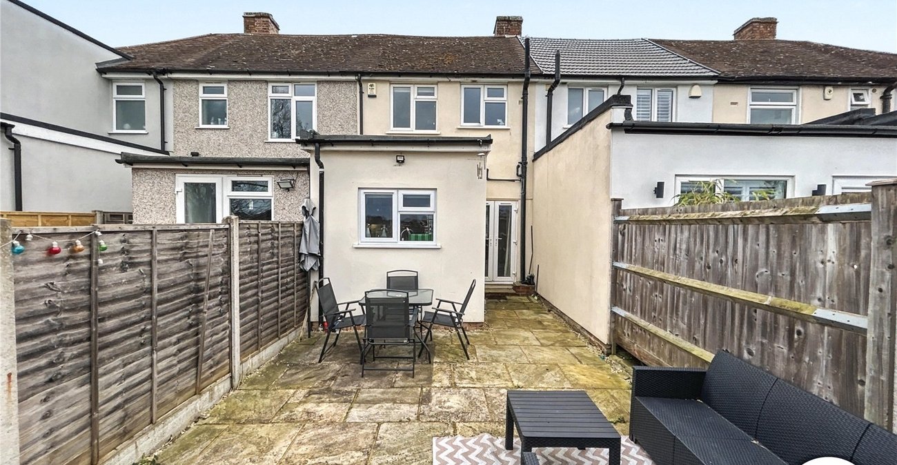 2 bedroom house for sale in Sidcup | Robinson Jackson