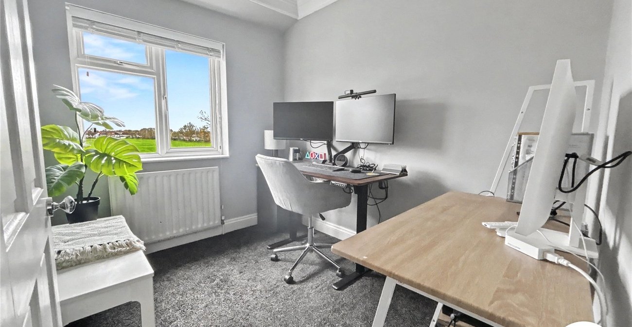 2 bedroom house for sale in Sidcup | Robinson Jackson