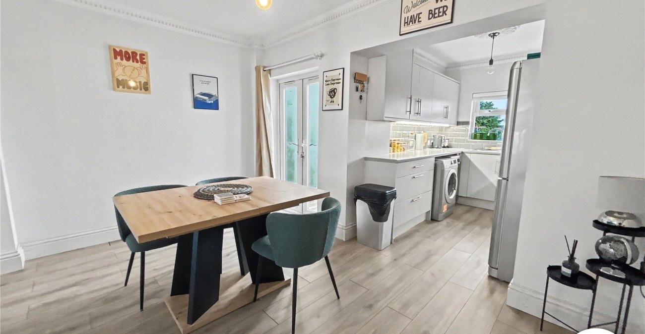 2 bedroom house for sale in Sidcup | Robinson Jackson