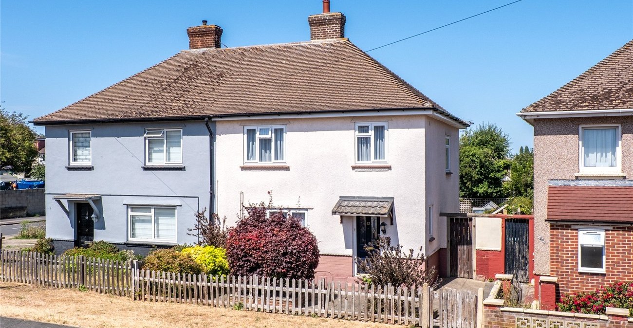 3 bedroom house for sale in Northfleet | Robinson Michael & Jackson