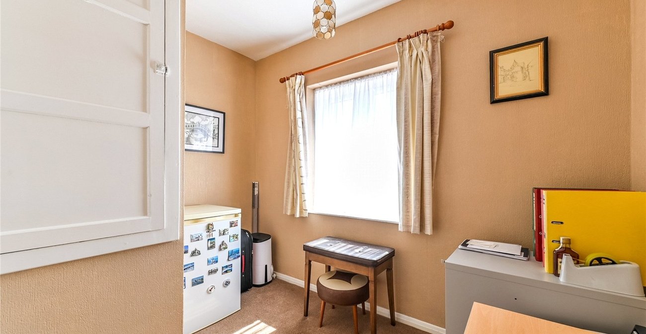 3 bedroom house for sale in Northfleet | Robinson Michael & Jackson