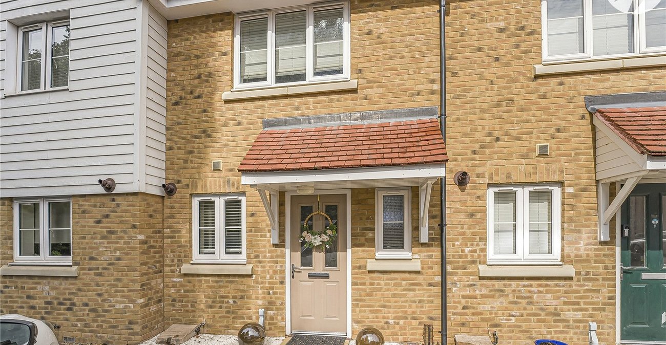 2 bedroom house for sale in Dartford | Robinson Jackson