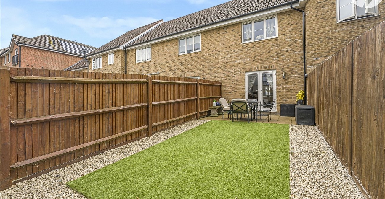 2 bedroom house for sale in Dartford | Robinson Jackson