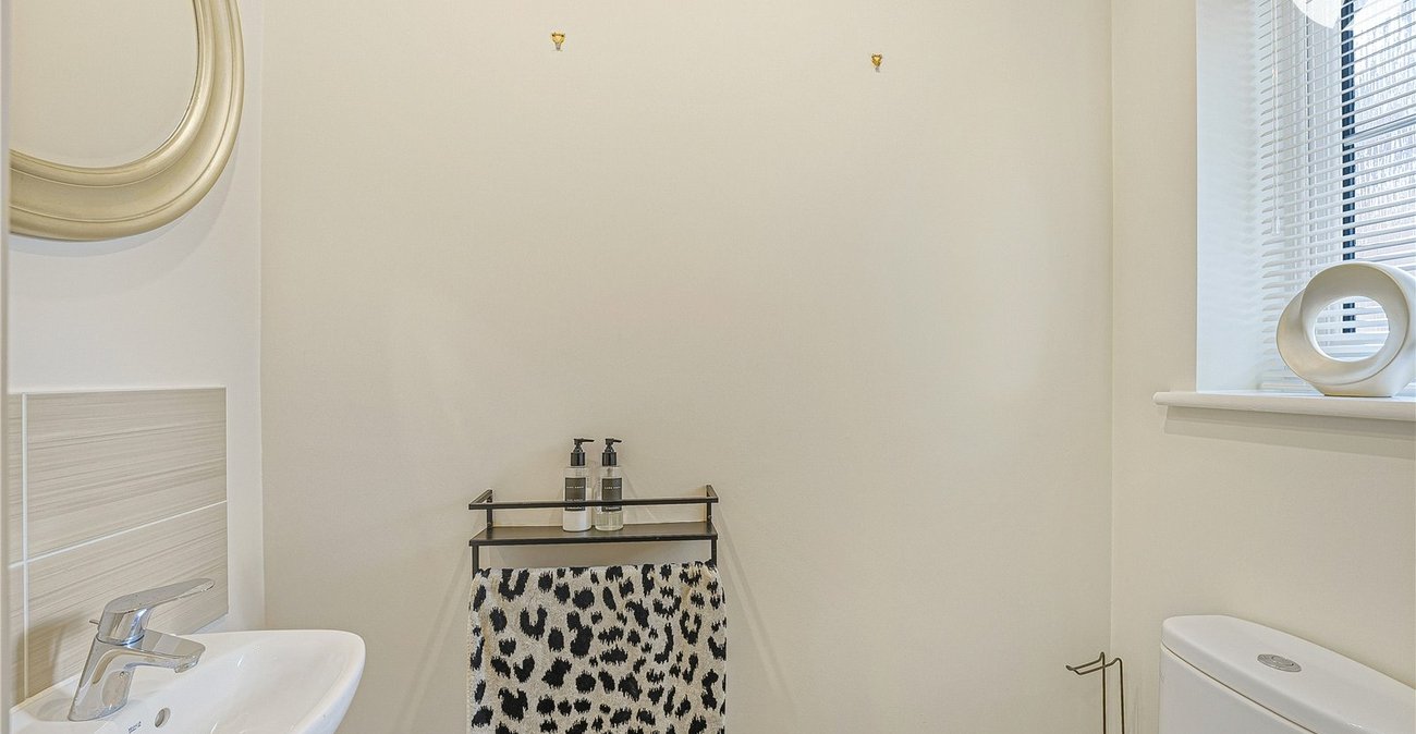 2 bedroom house for sale in Dartford | Robinson Jackson