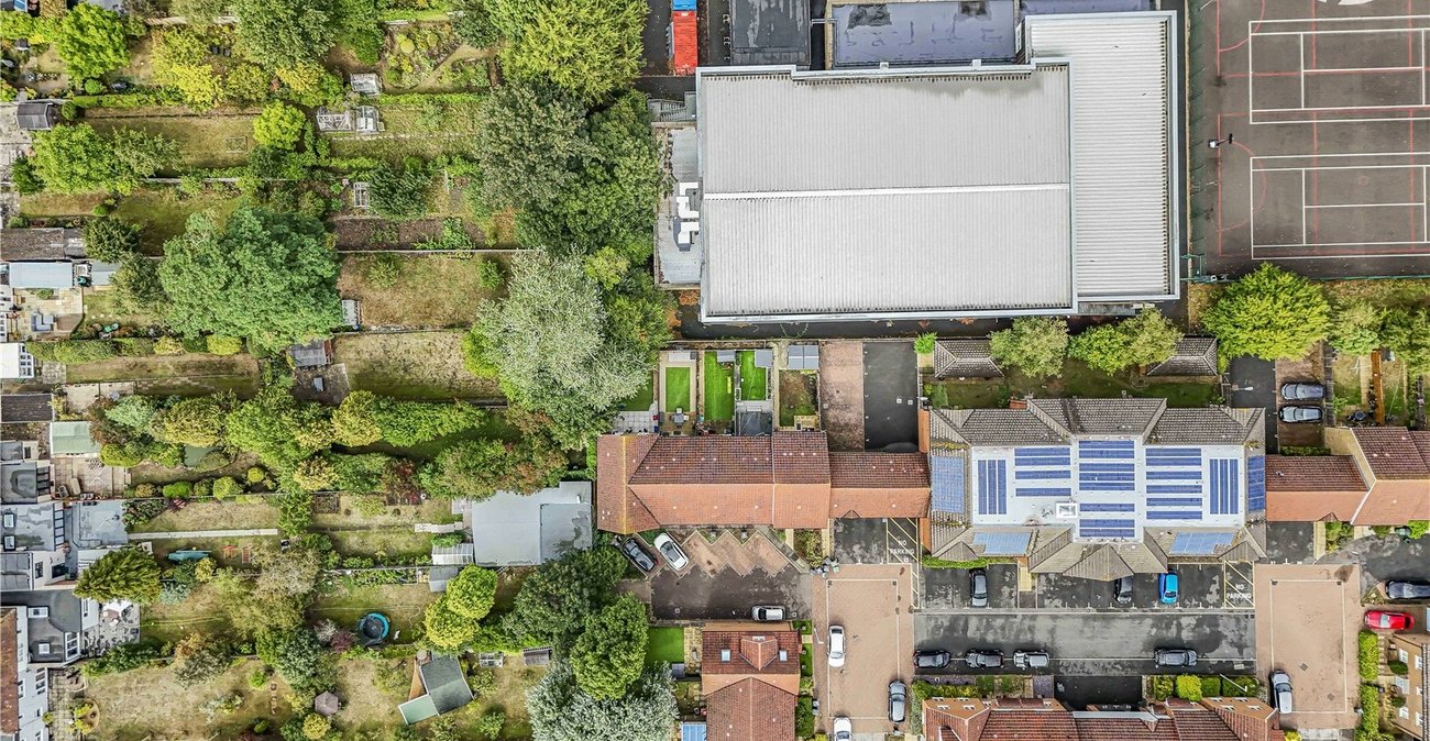 2 bedroom house for sale in West Dartford | Robinson Jackson