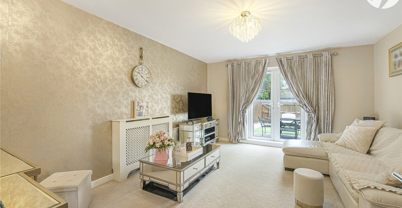 2 bedroom house for sale in West Dartford | Robinson Jackson
