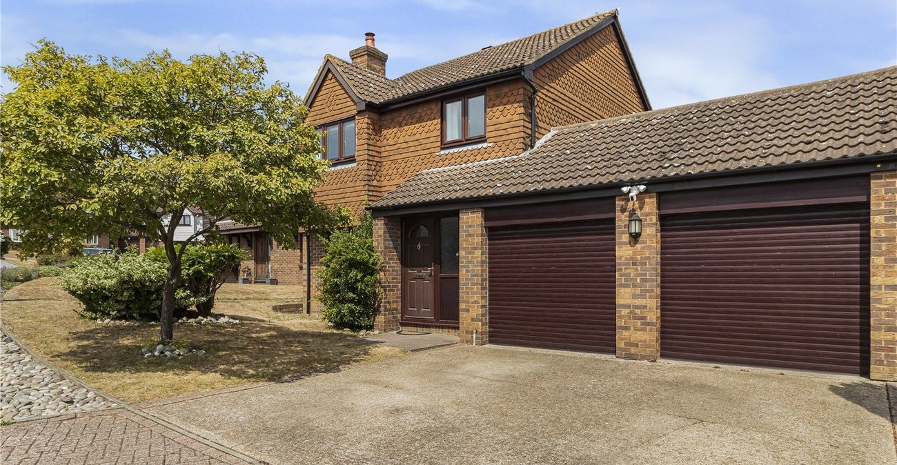 4 bedroom house for sale in Swanley | Robinson Jackson