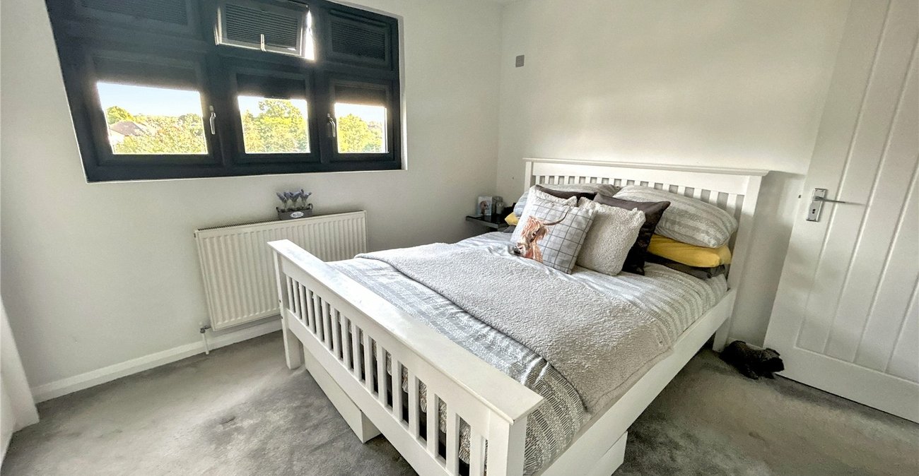 3 bedroom house for sale in Sidcup | Robinson Jackson