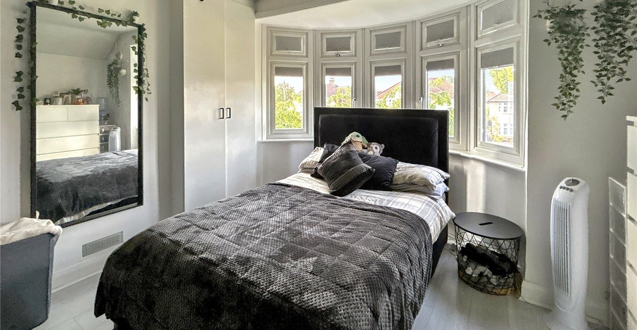 3 bedroom house for sale in Sidcup | Robinson Jackson