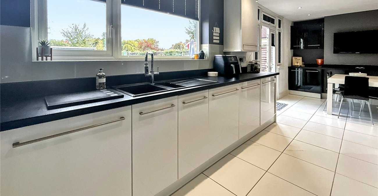 3 bedroom house for sale in Sidcup | Robinson Jackson