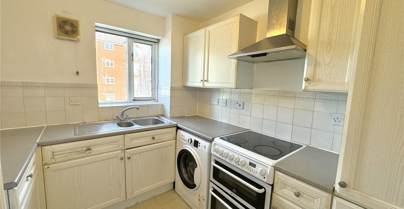 2 bedroom property for sale in Woolwich | Robinson Jackson