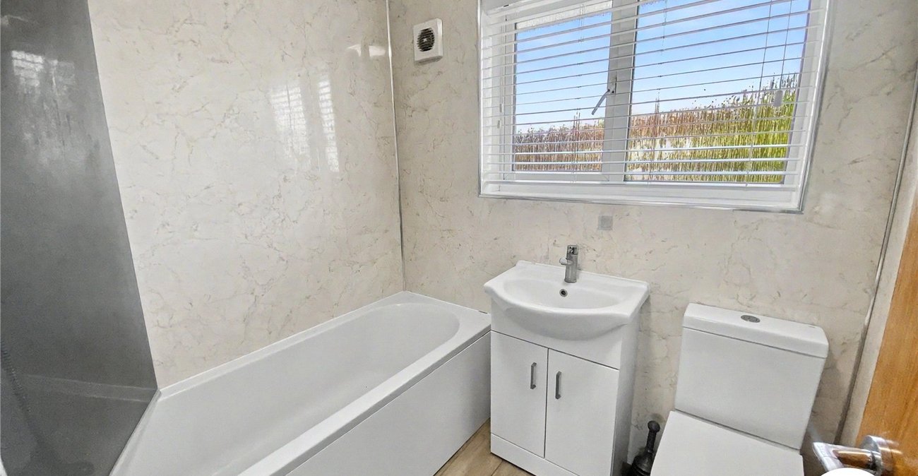 3 bedroom house for sale in Sidcup | Robinson Jackson