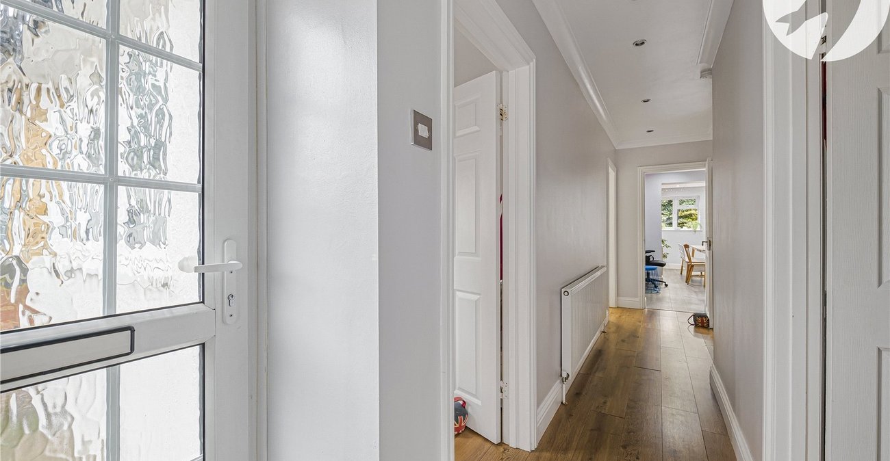 4 bedroom bungalow for sale in Dartford | Robinson Jackson