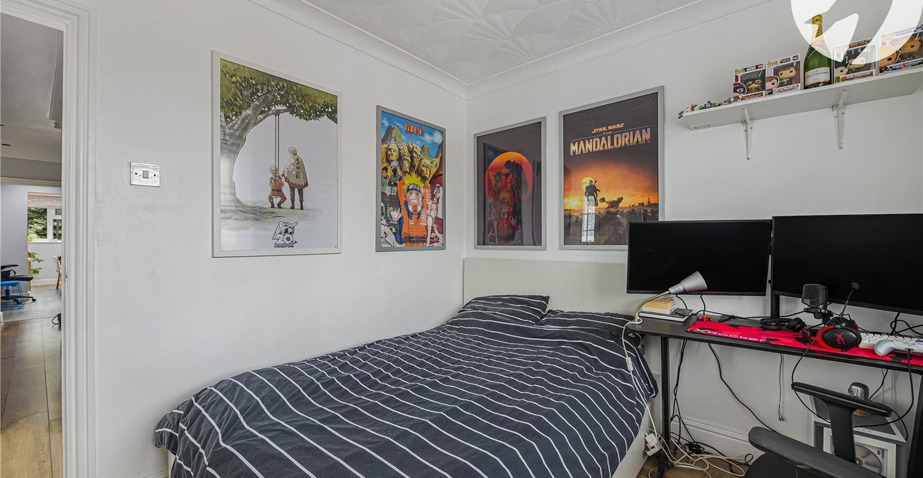 4 bedroom bungalow for sale in Dartford | Robinson Jackson