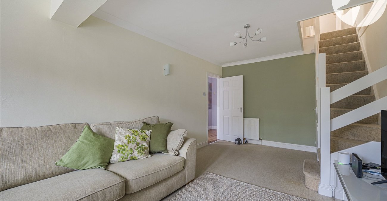 4 bedroom bungalow for sale in Dartford | Robinson Jackson