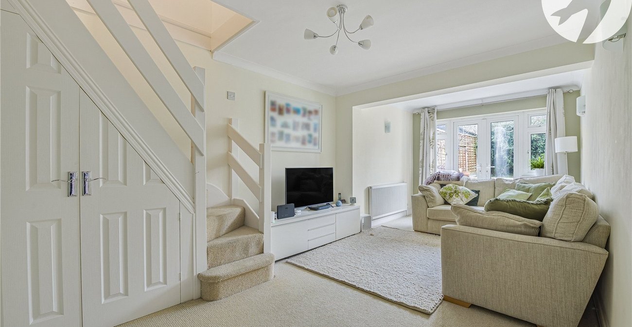 4 bedroom bungalow for sale in Dartford | Robinson Jackson