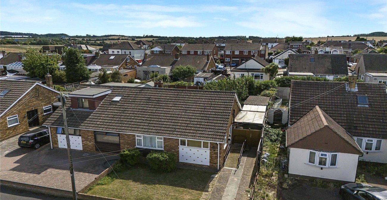2 bedroom property for sale in Dartford | Robinson Jackson