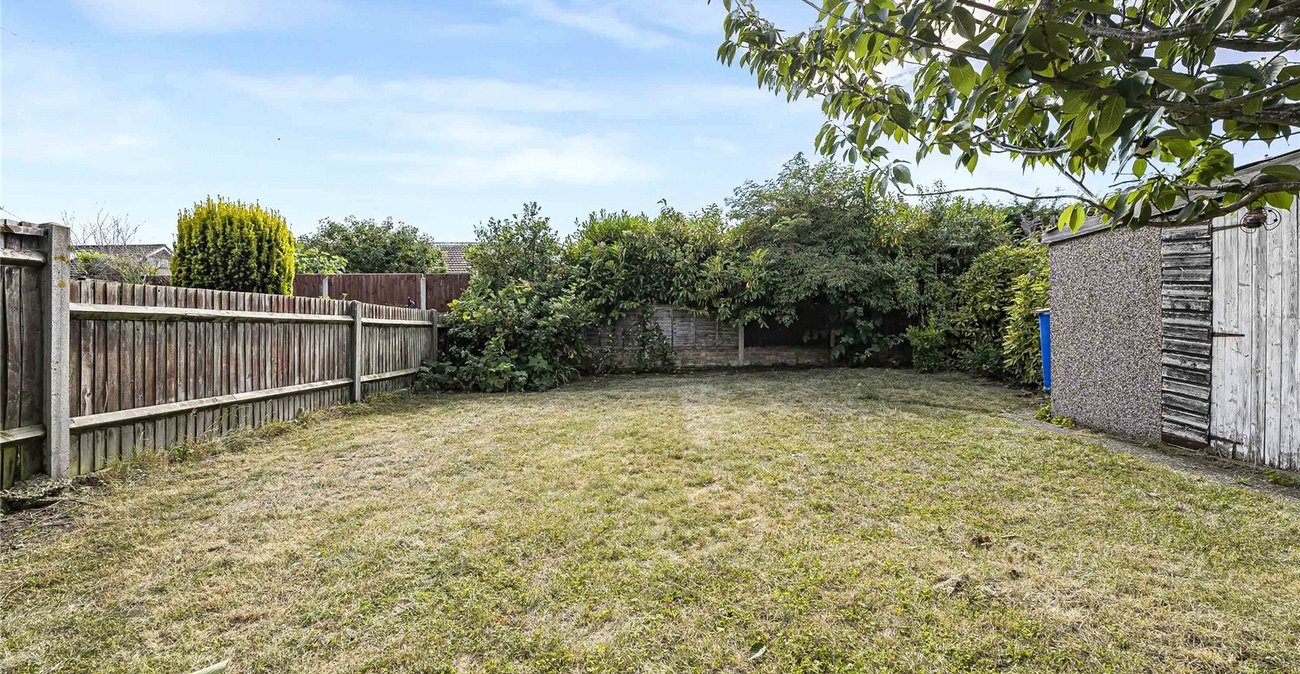2 bedroom property for sale in Dartford | Robinson Jackson