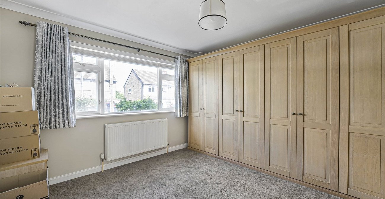 2 bedroom property for sale in Dartford | Robinson Jackson