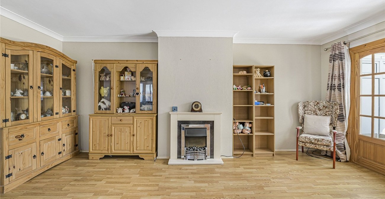 2 bedroom property for sale in Dartford | Robinson Jackson