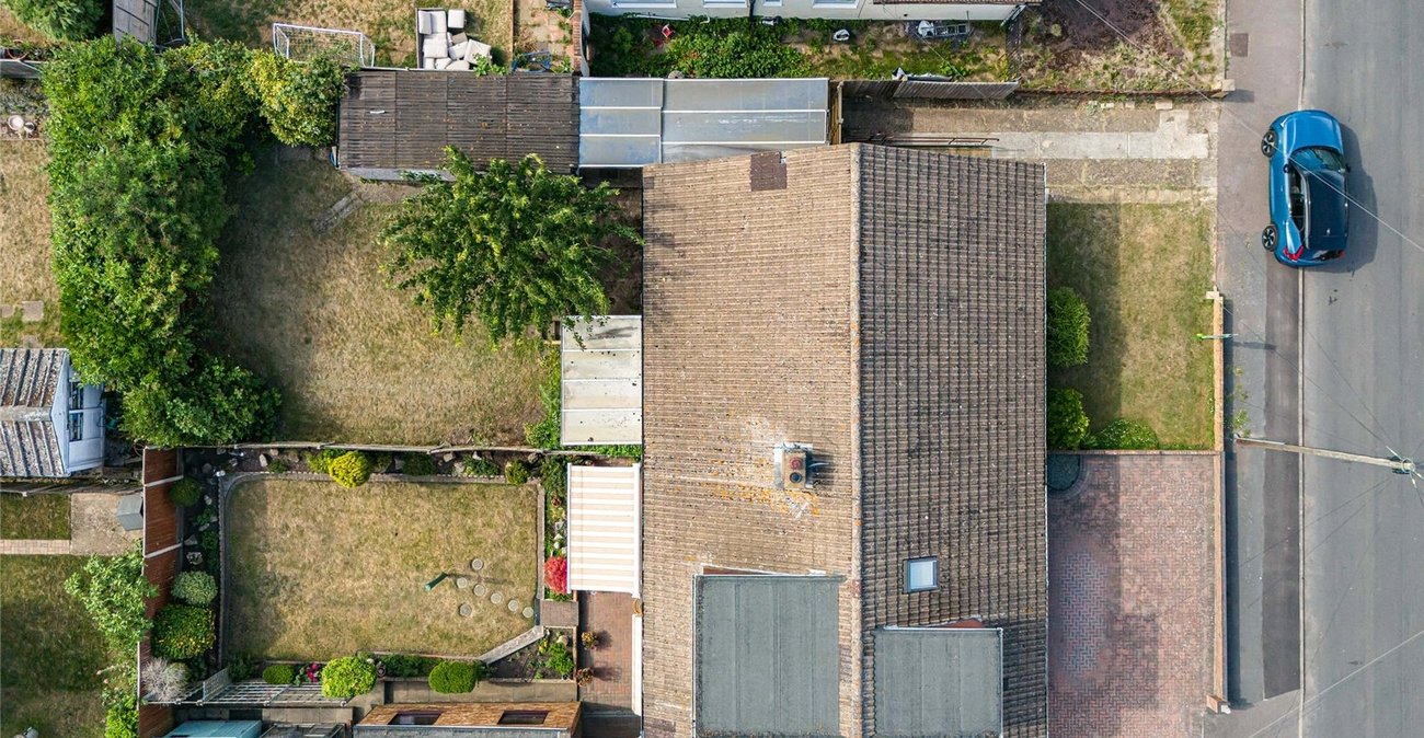 2 bedroom property for sale in Dartford | Robinson Jackson