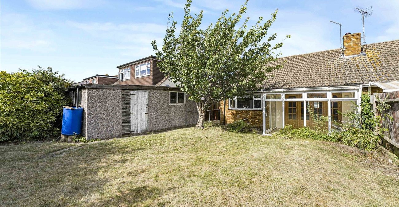 2 bedroom property for sale in Dartford | Robinson Jackson