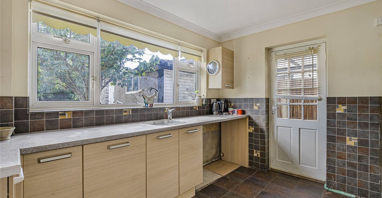 2 bedroom property for sale in Dartford | Robinson Jackson