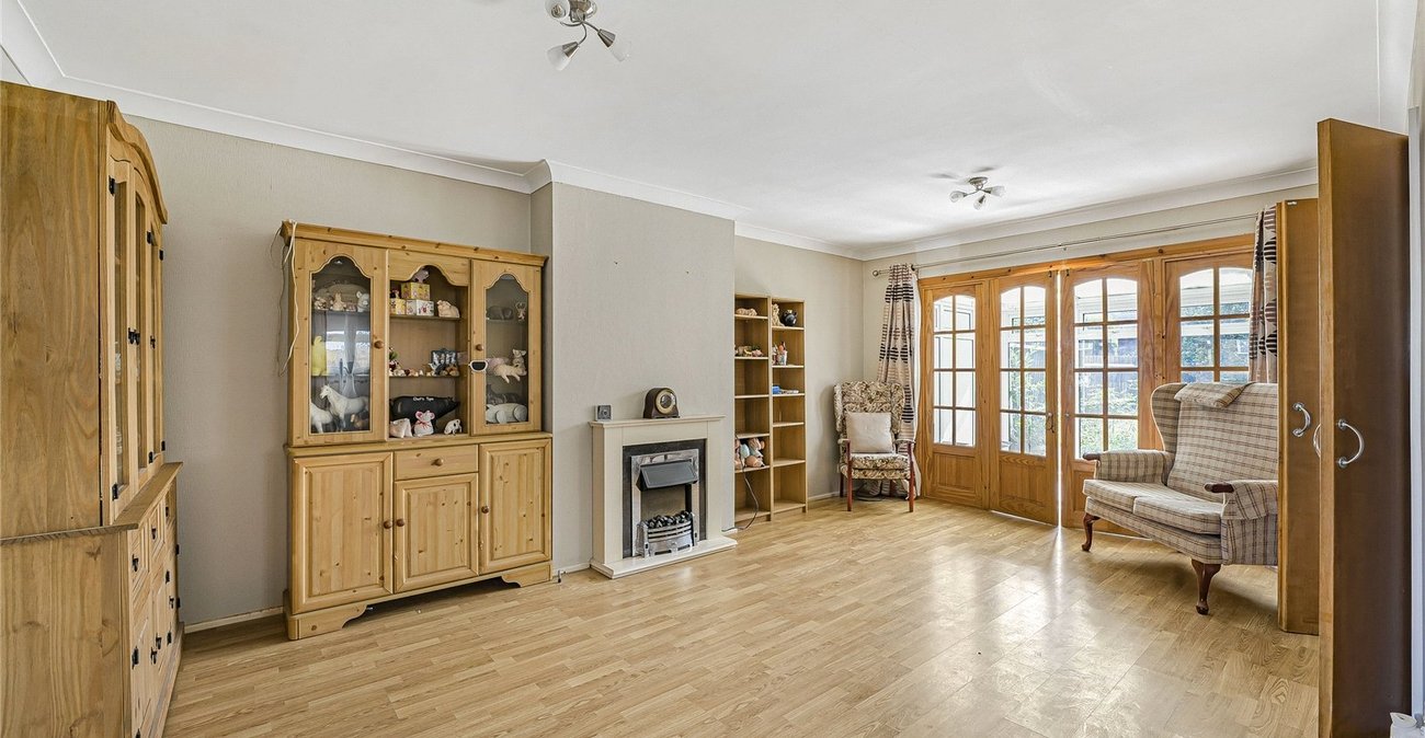 2 bedroom property for sale in Dartford | Robinson Jackson