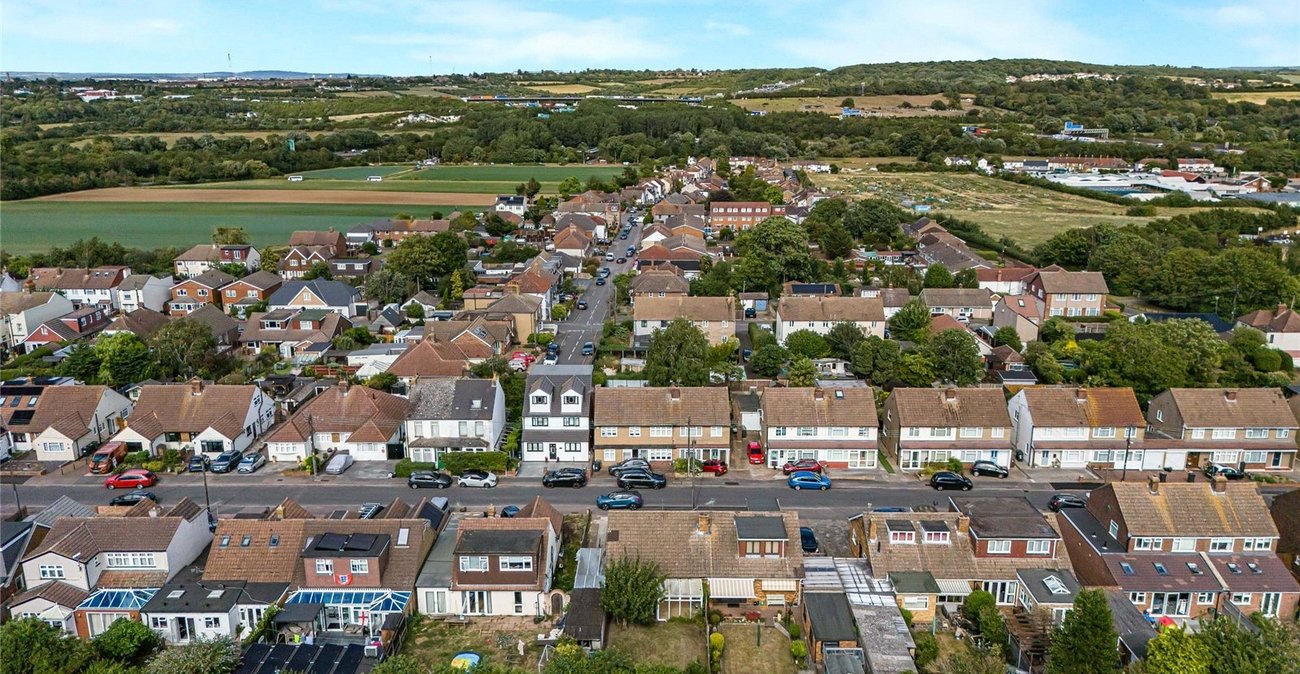 2 bedroom property for sale in Dartford | Robinson Jackson