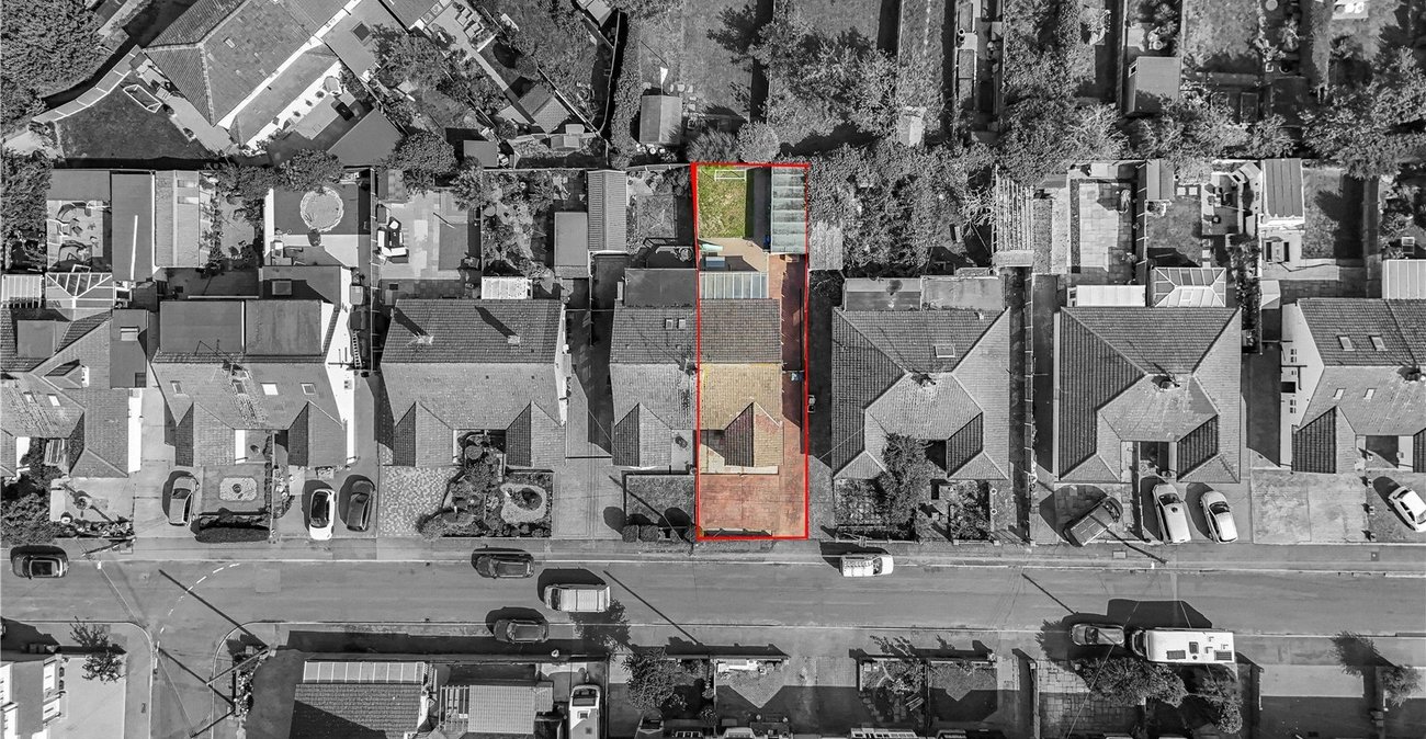 3 bedroom bungalow for sale in Hawley | Robinson Jackson