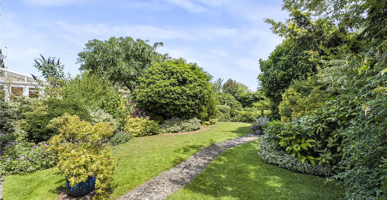 3 bedroom house for sale in Hawley | Robinson Jackson