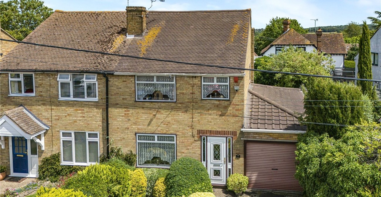 3 bedroom house for sale in Hawley | Robinson Jackson
