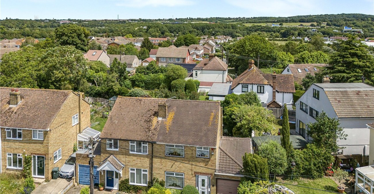 3 bedroom house for sale in Hawley | Robinson Jackson