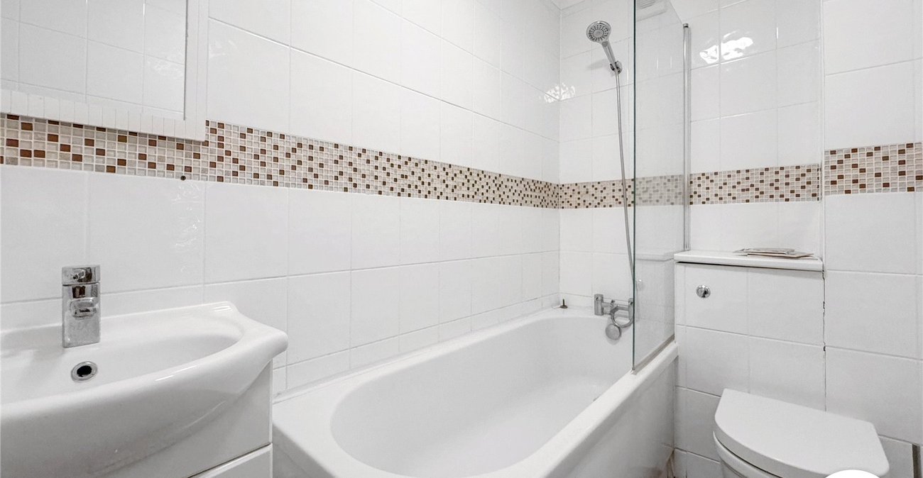 1 bedroom property for sale in Sittingbourne | Robinson Michael & Jackson
