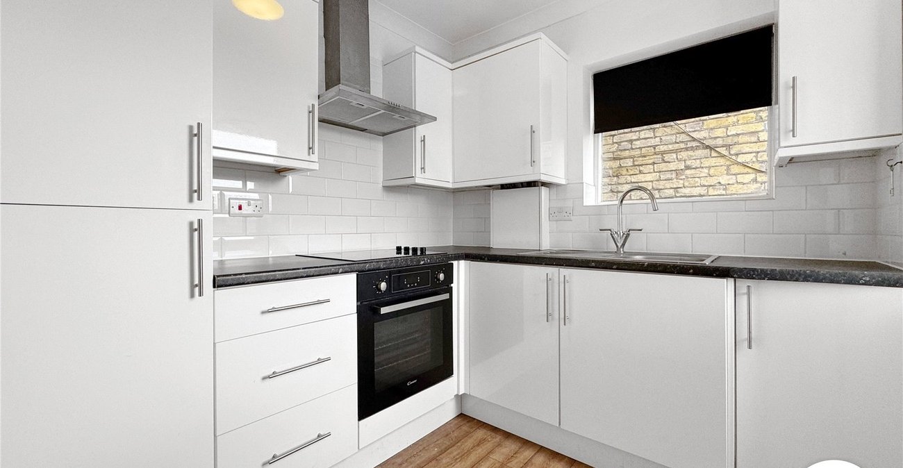 1 bedroom property for sale in Sittingbourne | Robinson Michael & Jackson