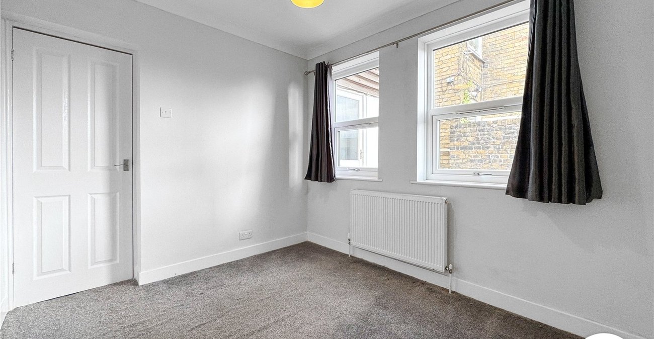 1 bedroom property for sale in Sittingbourne | Robinson Michael & Jackson