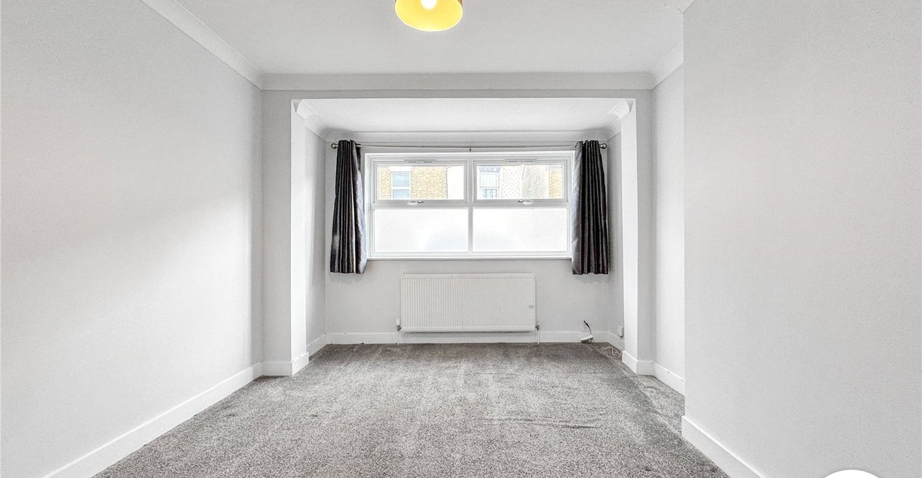 1 bedroom property for sale in Sittingbourne | Robinson Michael & Jackson