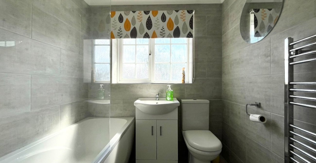 3 bedroom house for sale in Walderslade | Robinson Michael & Jackson