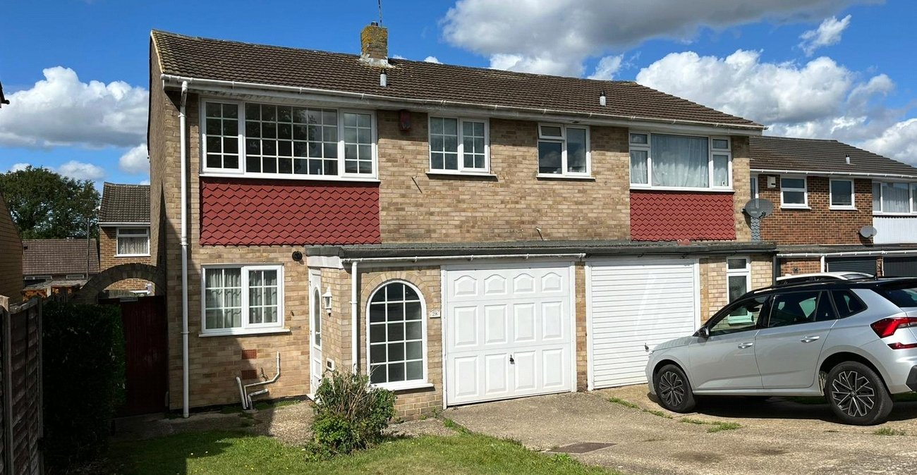 3 bedroom house for sale in Walderslade | Robinson Michael & Jackson