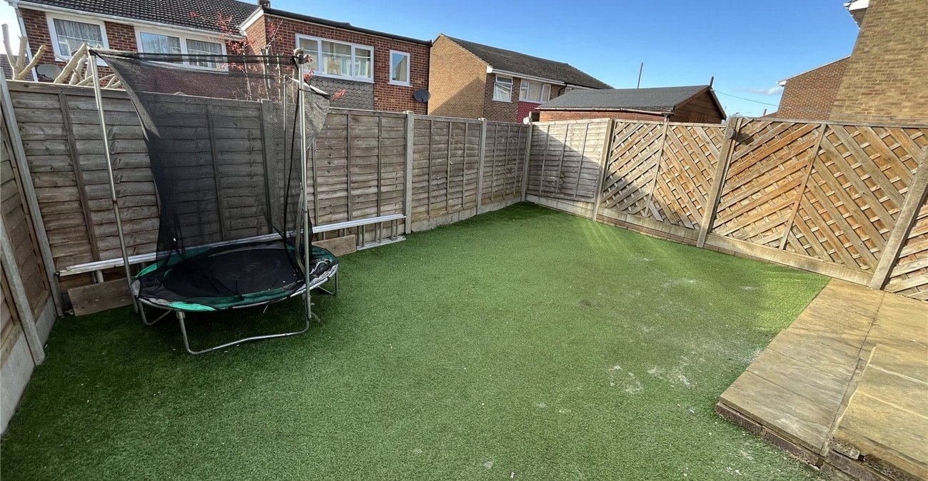 3 bedroom house for sale in Walderslade | Robinson Michael & Jackson