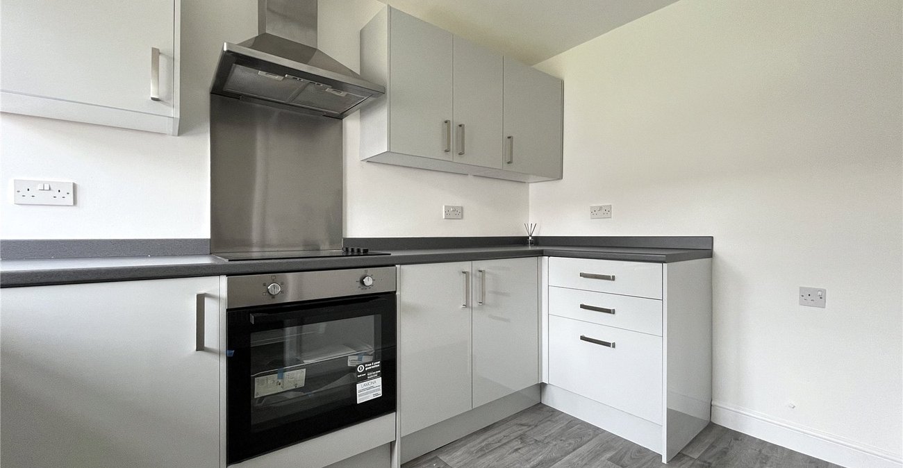 3 bedroom house for sale in Walderslade | Robinson Michael & Jackson