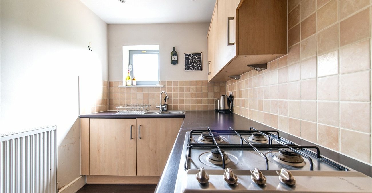 2 bedroom property for sale in Maidstone | Robinson Michael & Jackson
