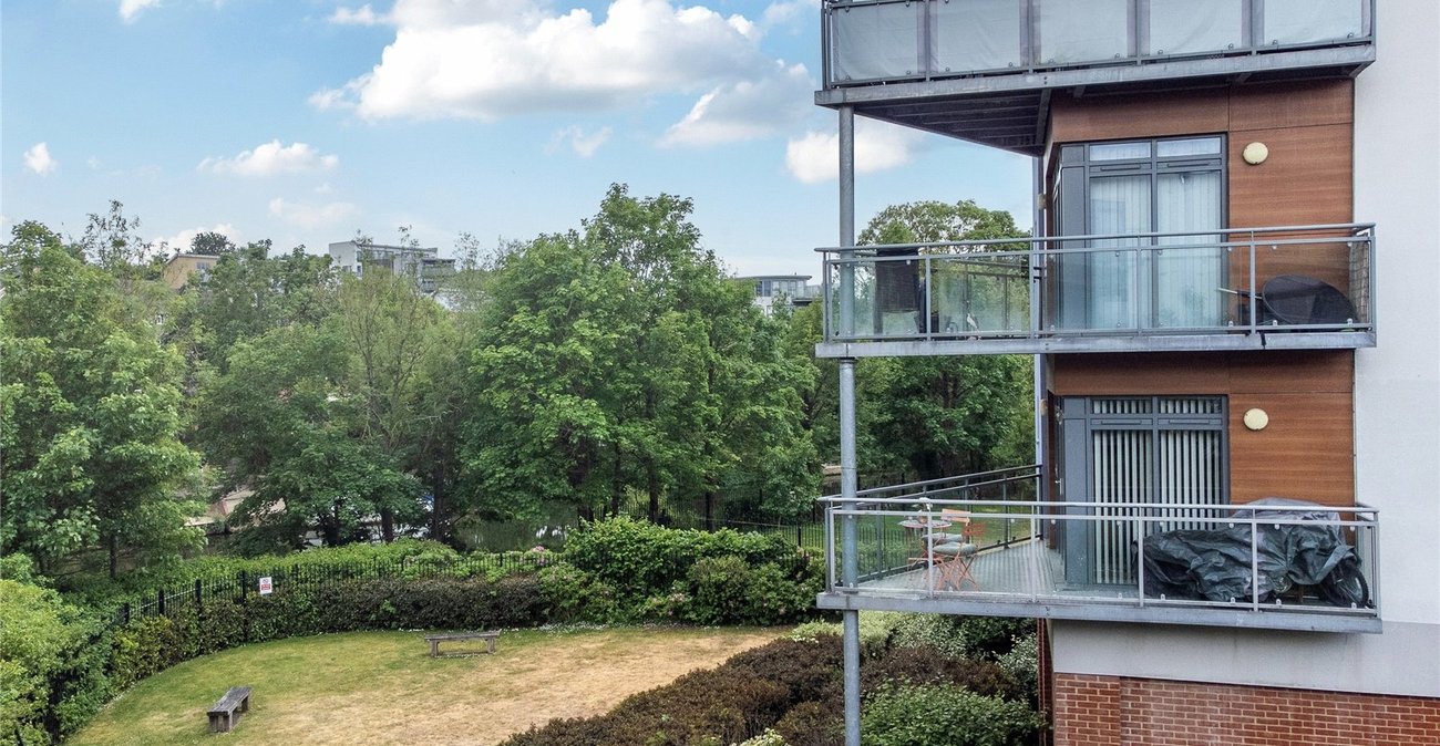 2 bedroom property for sale in Maidstone | Robinson Michael & Jackson