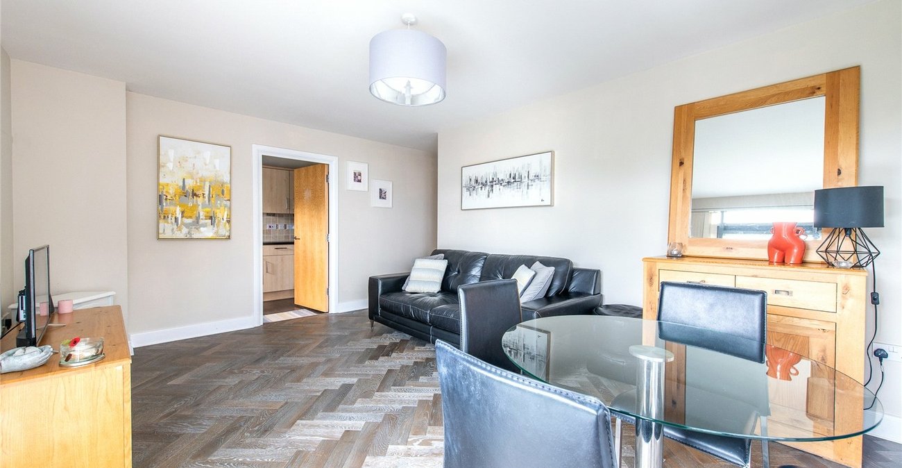 2 bedroom property for sale in Maidstone | Robinson Michael & Jackson