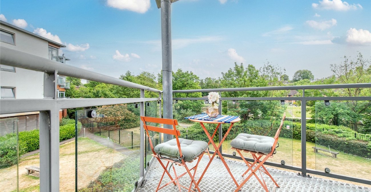 2 bedroom property for sale in Maidstone | Robinson Michael & Jackson