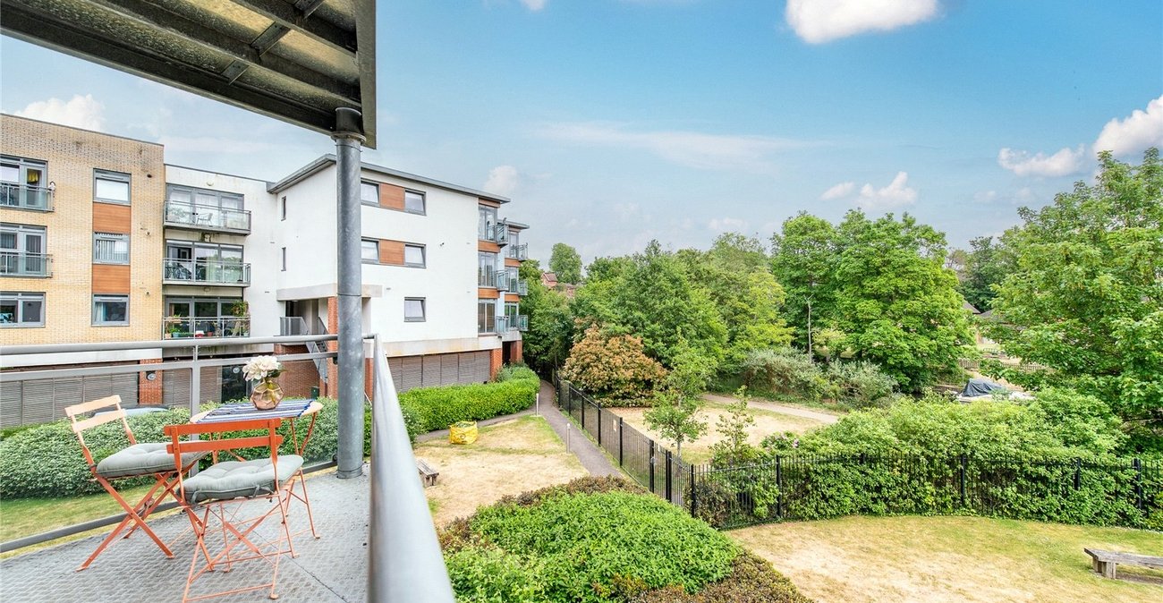 2 bedroom property for sale in Maidstone | Robinson Michael & Jackson