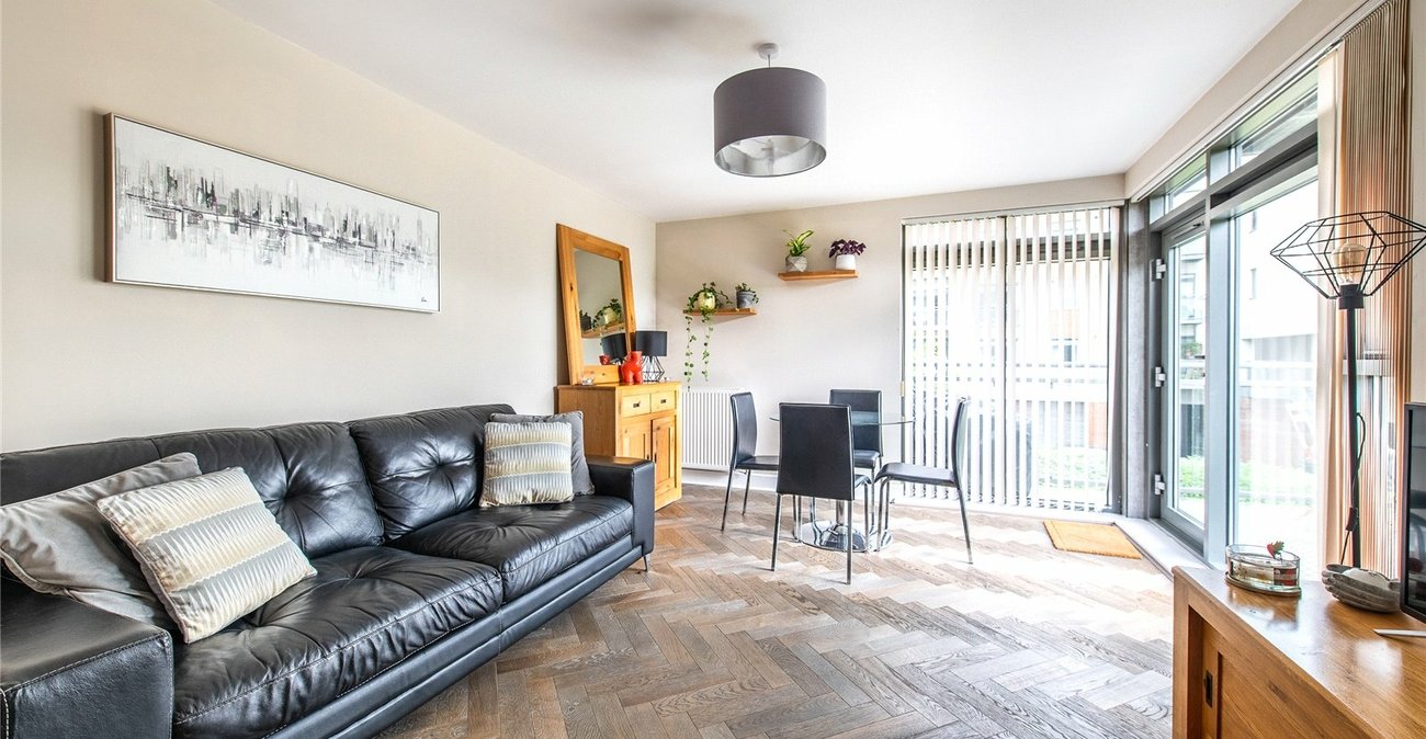 2 bedroom property for sale in Maidstone | Robinson Michael & Jackson