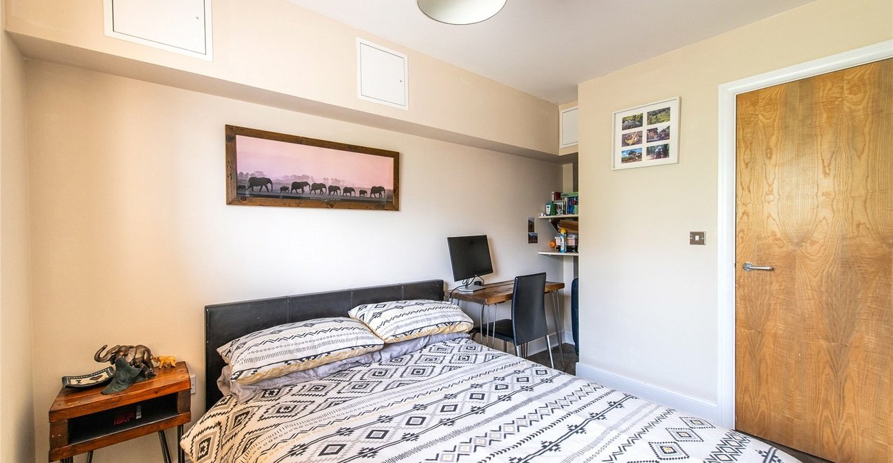 2 bedroom property for sale in Maidstone | Robinson Michael & Jackson